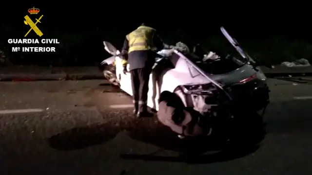 Estado no que quedou o vehículo accidentado. GARDA CIVIL
