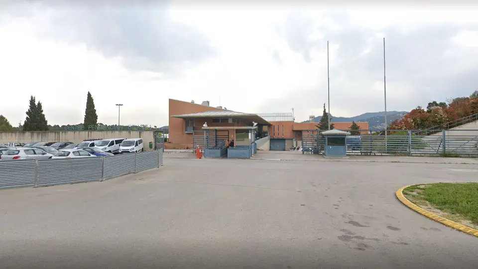 Exterior de la prisión de Brians I. GSV