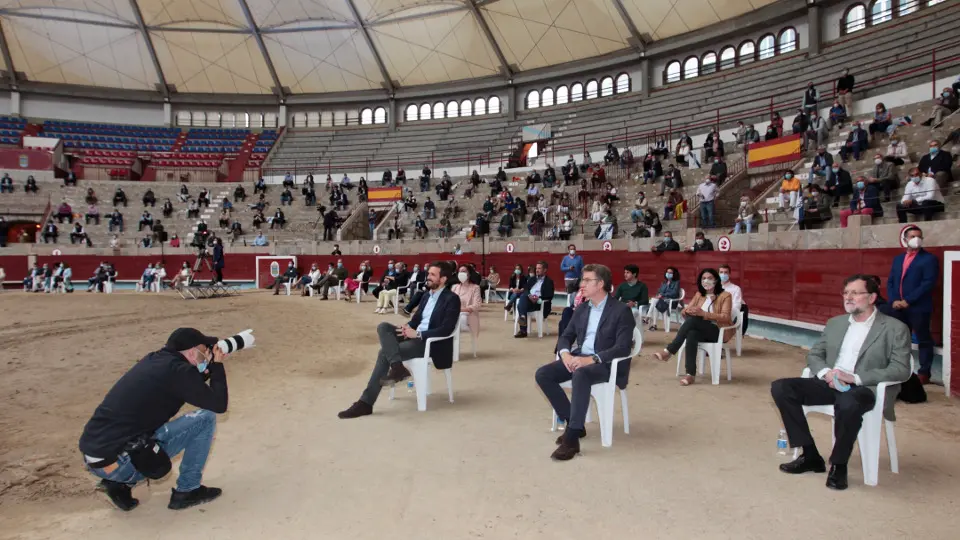 O mitin celebrado polo PP este sábado na Praza de Touros de Pontevedra estivo marcado polas medidas de seguridad contra o covid-19. RAFA FARIÑA