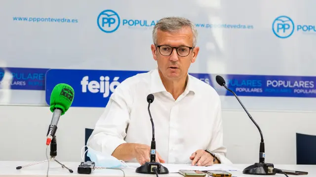 Alfonso Rueda, este martes en Pontevedra. BEATRIZ C&Iacute;SCAR