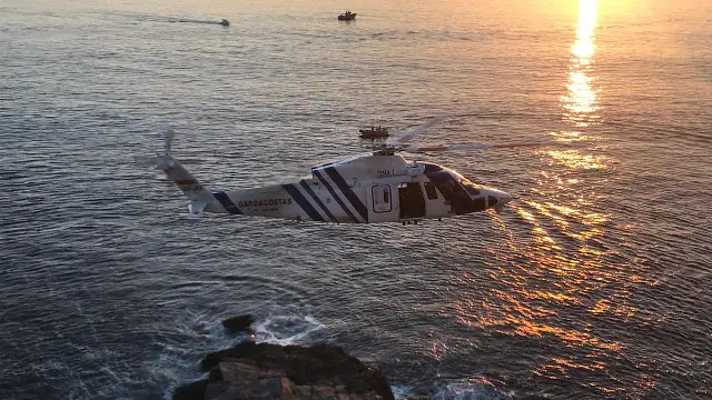 El Pesca I, en una zona de rocas. SALVAMENTO MARÍTIMO