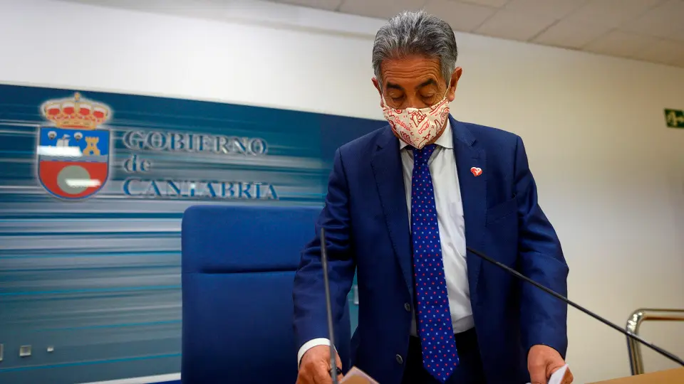 El presidente de Cantabria, Miguel Ángel Revilla. PEDRO PUENTE HOYOS (EFE)