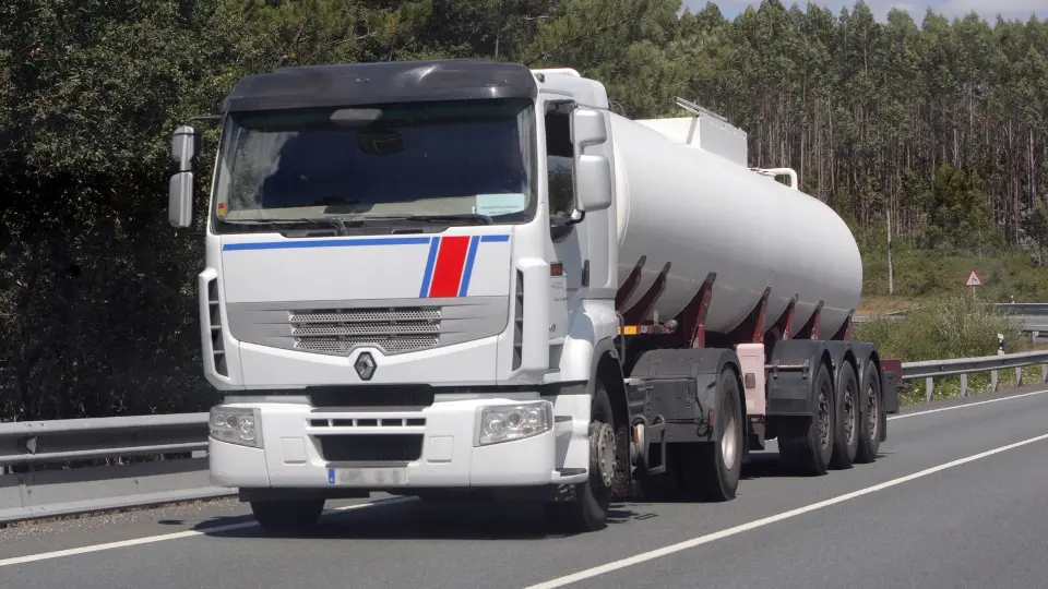 Imagen de archivo de un camión. EFE