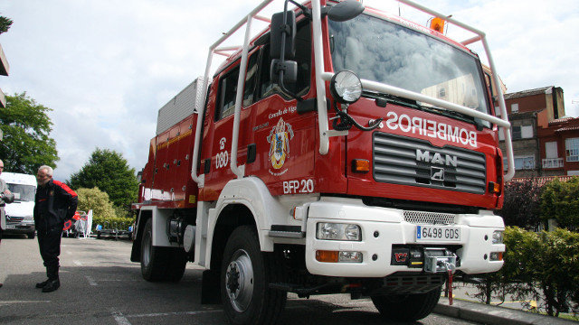 Esta mañá presentouse en Vigo un novo vehiculo de bombeiros.