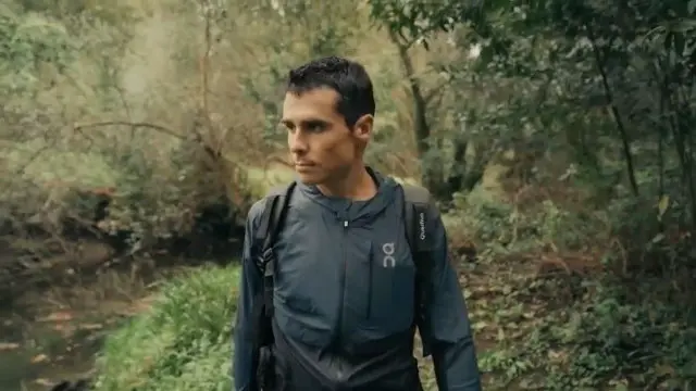 G&oacute;mez Noya, en el v&iacute;deo. EP