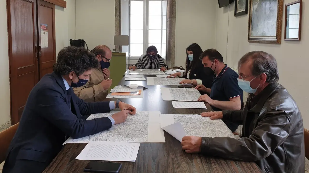 Un momento de la reunión en Monterroso. EP