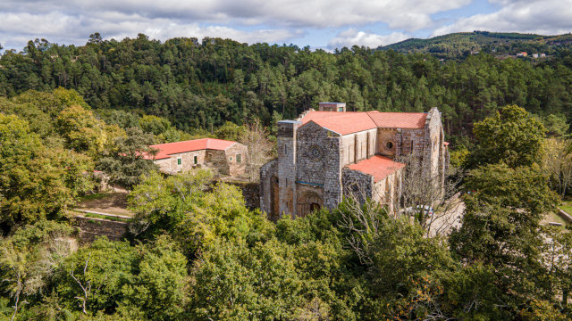 Monasterio de Carboeiro. VIAMAGICAE