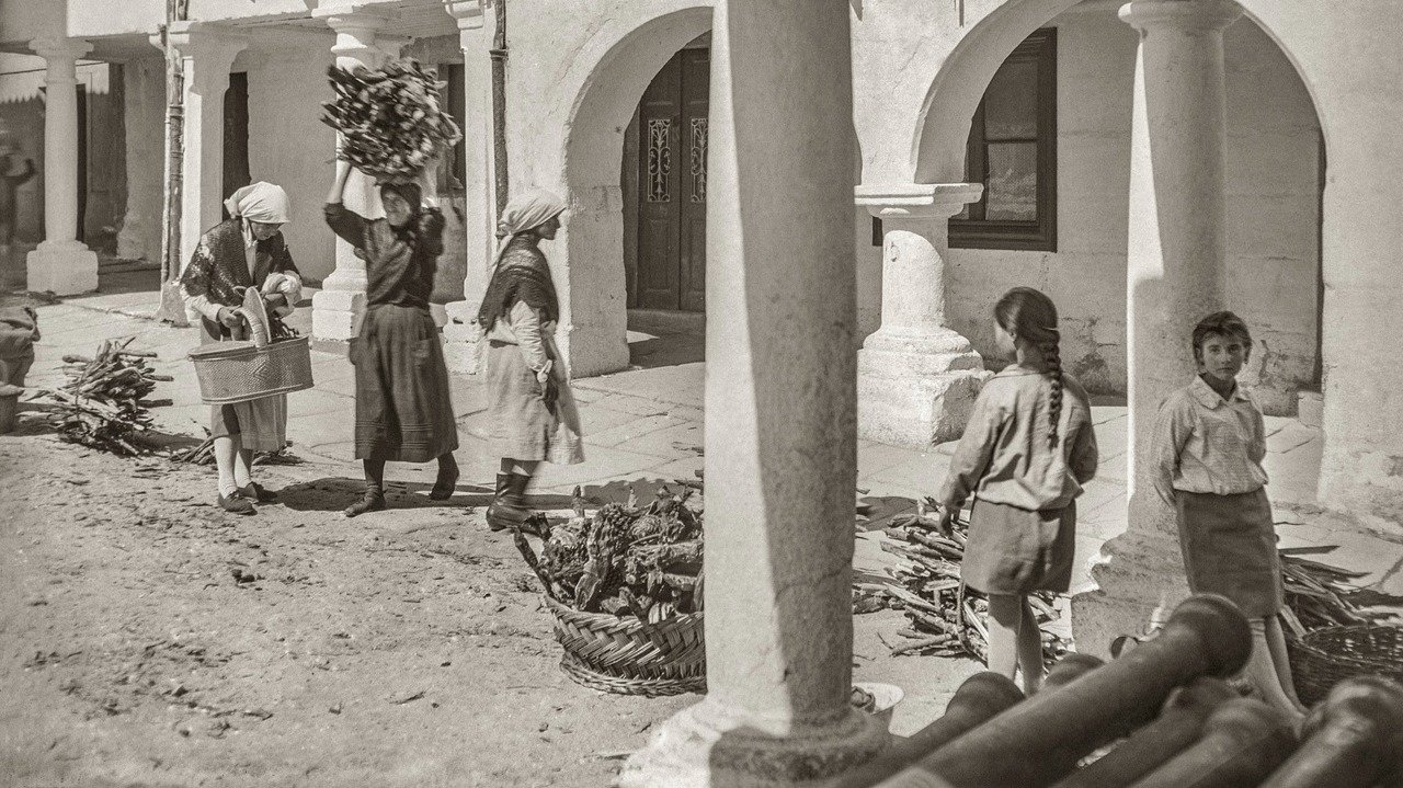 Fotografía da Praza da Leña (1929- 1936), de Otto Wunderlich, incluída na exposición do Gaiás. CEDIDA