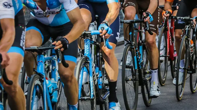 Un grupo de ciclistas.MAXMANN (Pixabay)