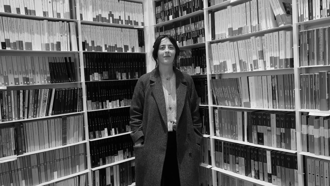 Lucía Litjmaer visitó la librería Lectocosmos en Lugo / XESÚS PONTE