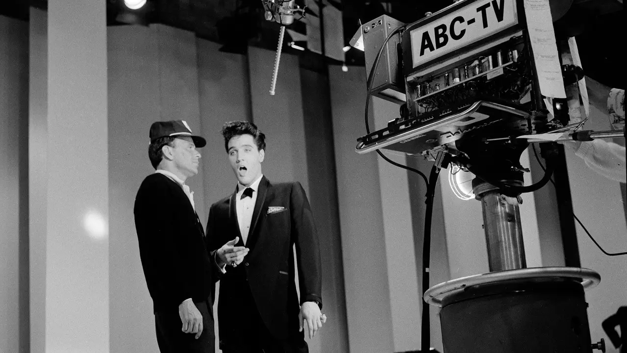 Frank Sinatra y Elvis Presley. EP
