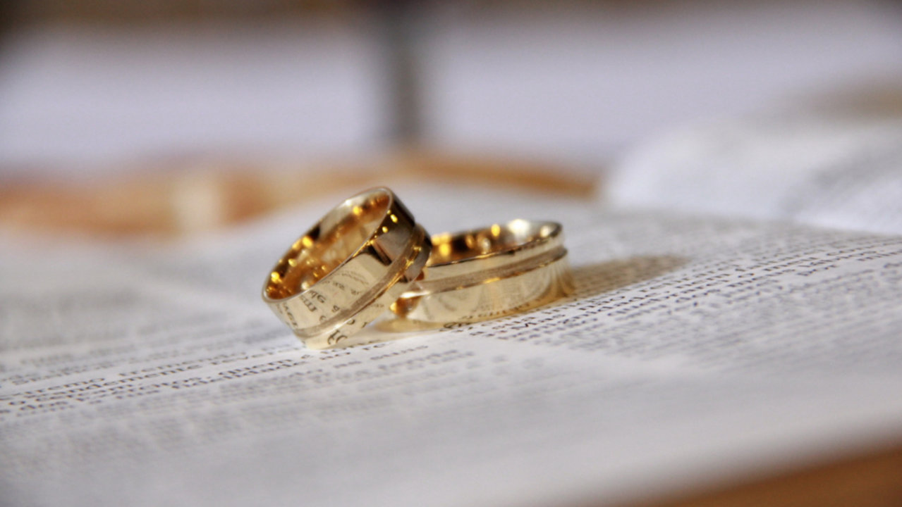 Alianzas de boda - anillos - casados - divorcio