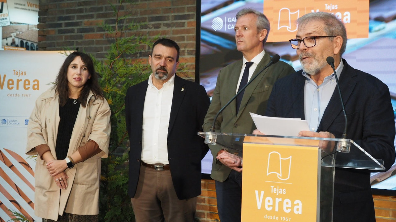 Luis Verea, en compañía de Alfonso Rueda, Mariano Iglesias y María Jesús Lorenzana