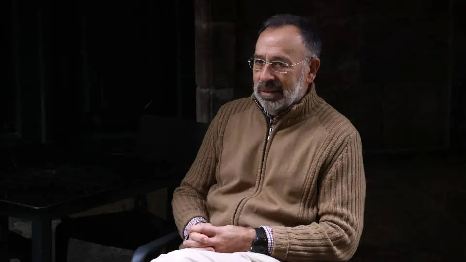 Roberto Almuíña Díaz (Santiago, 1950), tesoureiro da Federación Galega contra a Contaminación Acústica. PEPE FERRÍN