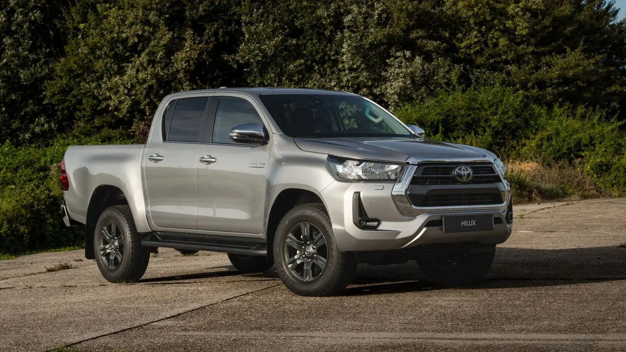 Toyota Hylux 48V MHEV (4)