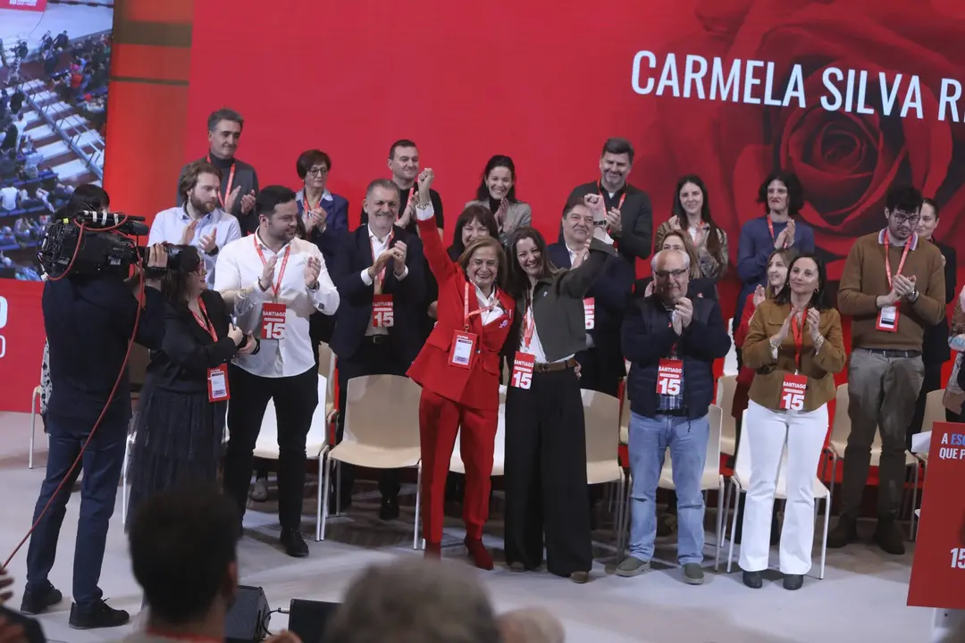 Carmela Silva y Lara Méndez, al frente de la nueva ejecutiva del PSdeG. NACHO SANTÁS