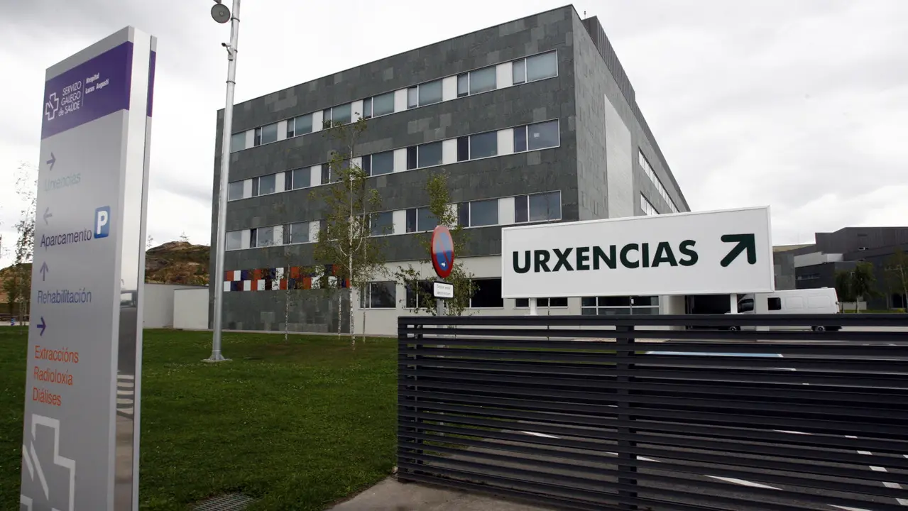 Entrada a Urxencias del Hula. AEP