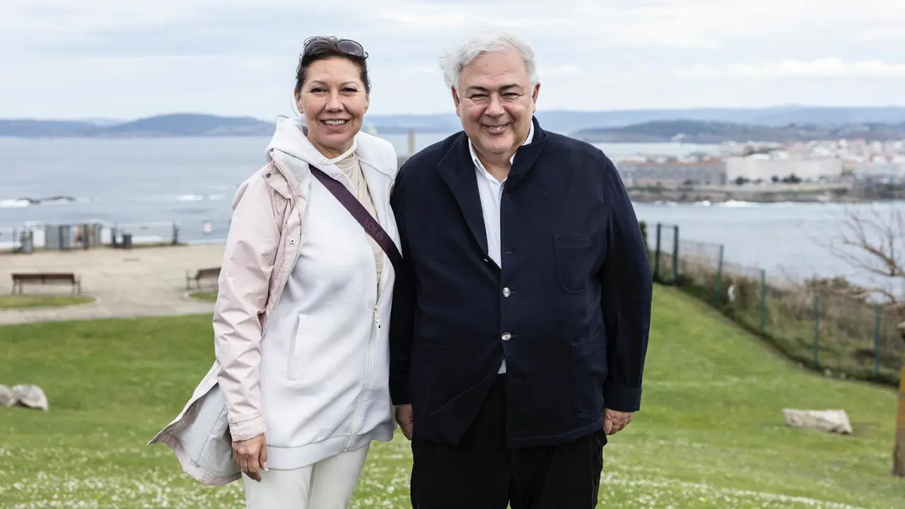 Dolleen Logan y Luis de Valdivia.EP