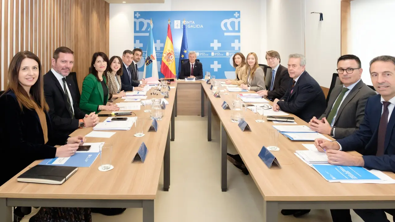 O titular do Executivo galego, Alfonso Rueda, preside a reunión do Consello da Xunta no Centro Mixto de Investigación UDC-Navantia. Ferrol, 24/3/25.