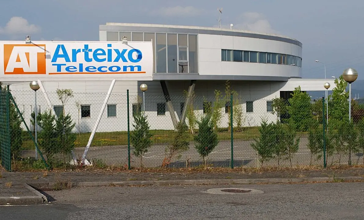 Fábrica de Arteixo Telecom en As Pontes.WIKIPEDIA