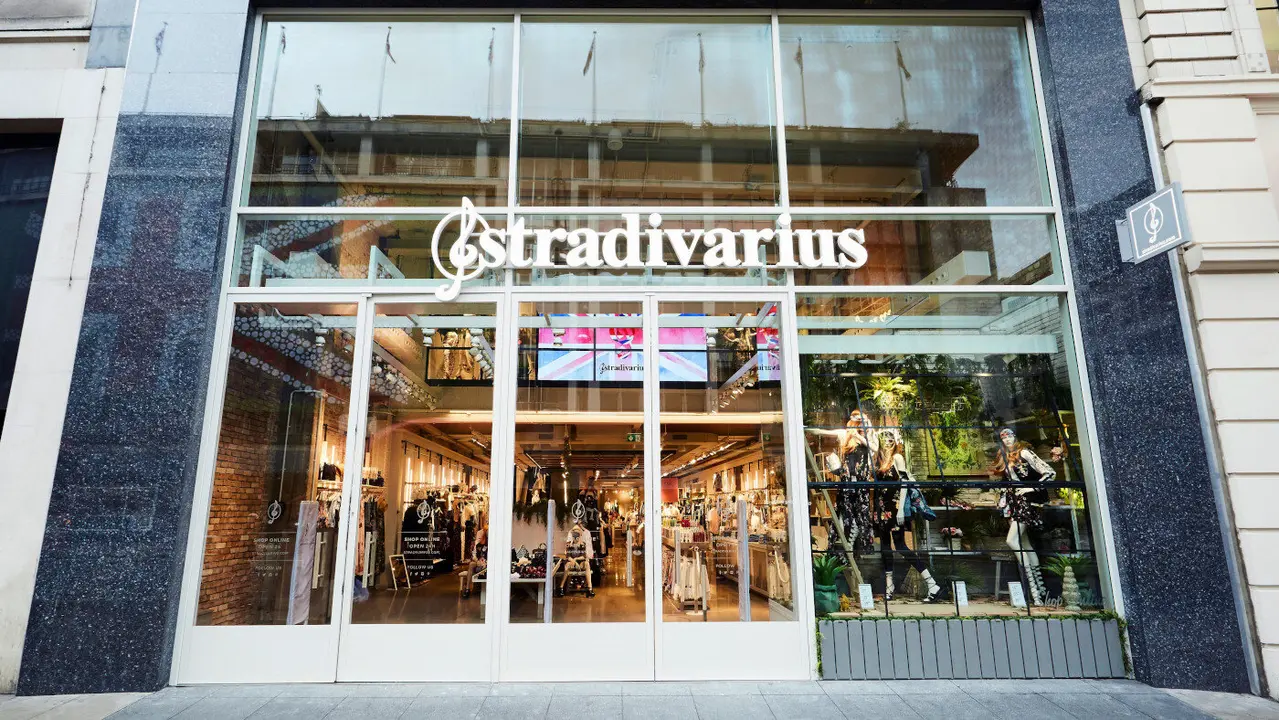 Imagen de archivo de una tienda de Stradivarius, del grupo Inditex. EFE