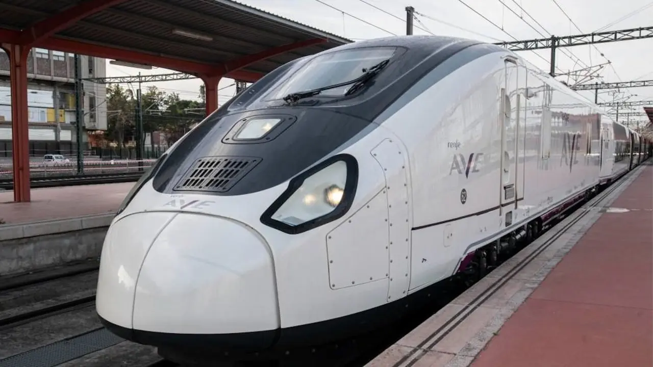 Un tren Avril. ARCHIVO