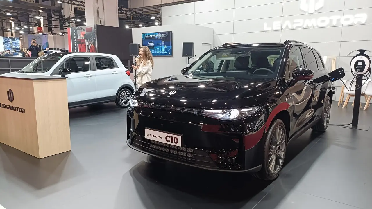 Automobile Barcelona 2025 Leapmotor C10