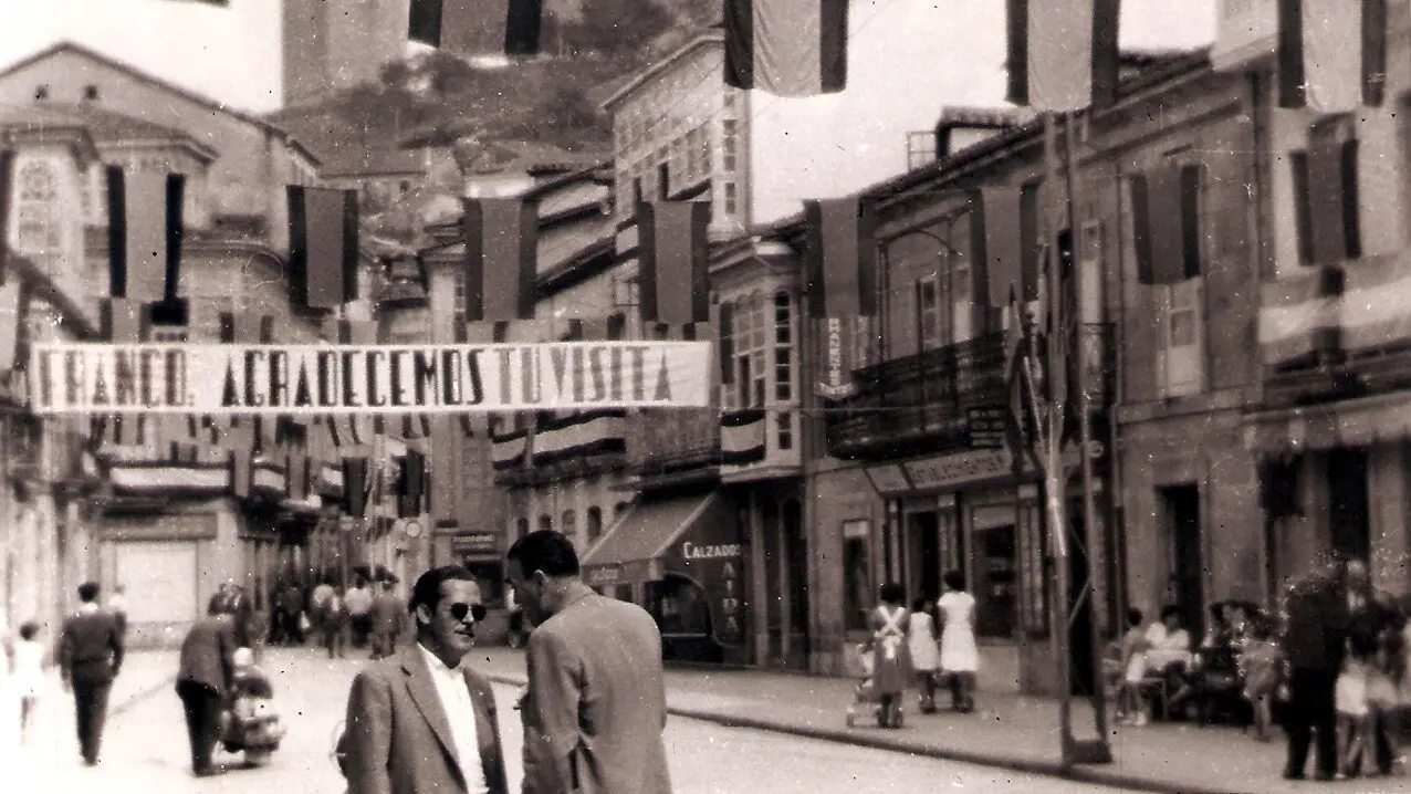 Recepción a Franco en Monforte. AEP