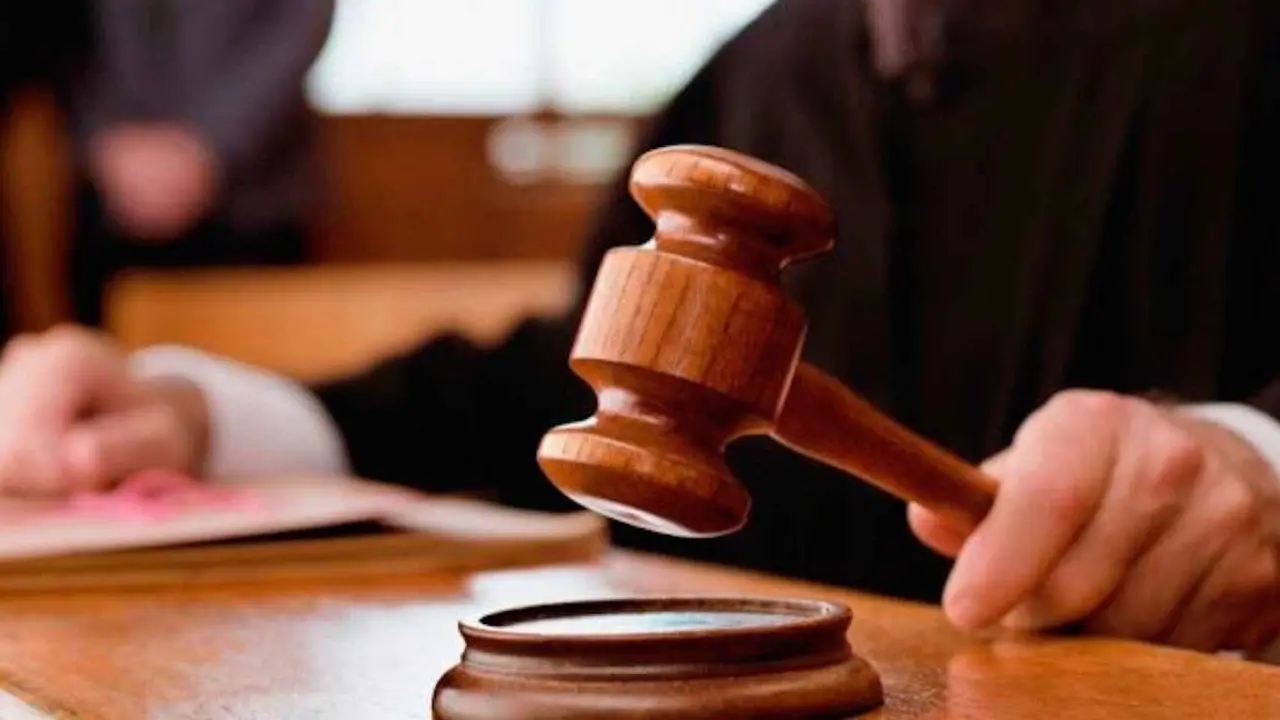 A carta está asinada por figuras destacadas da Xustiza galega. AEP