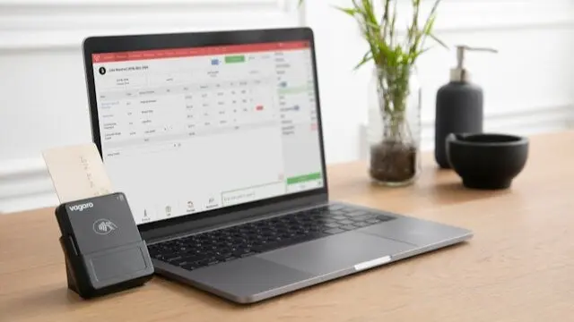 Ordenador portátil. EP