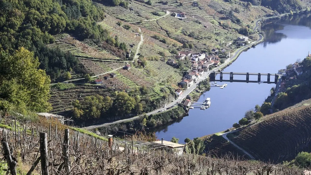 Embalse de Belesar, en la Ribeira Sacra.EP