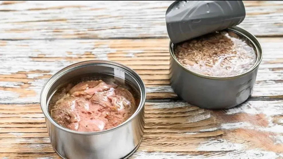 Unas latas de atún. AEP