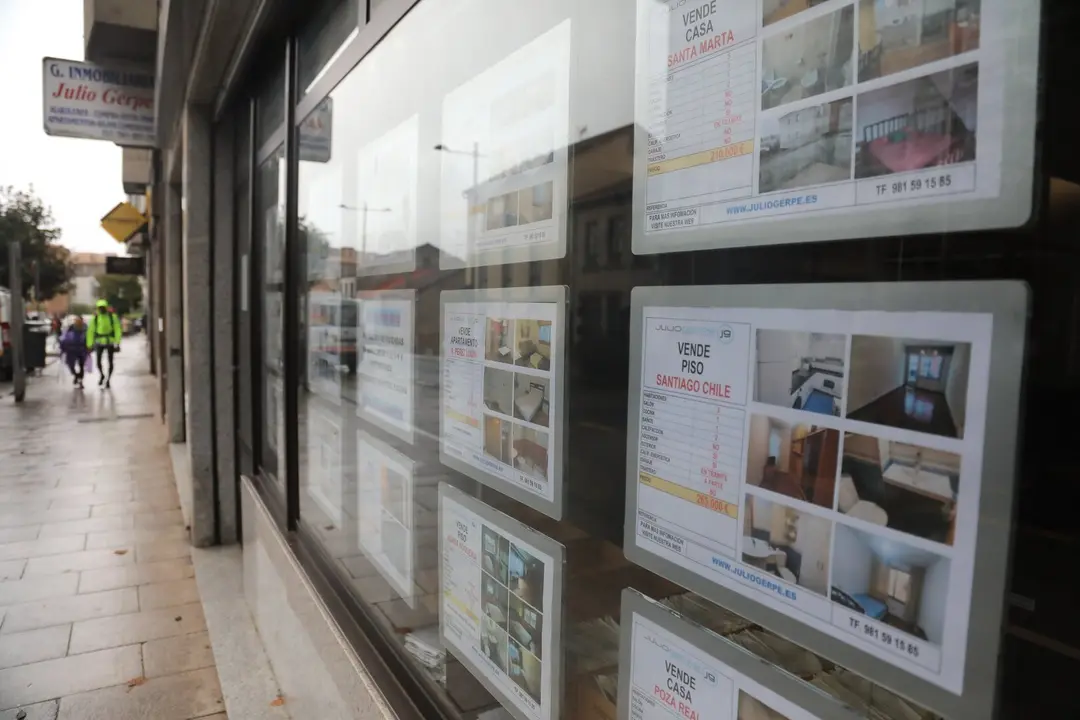 Escaparate de una inmobiliaria.