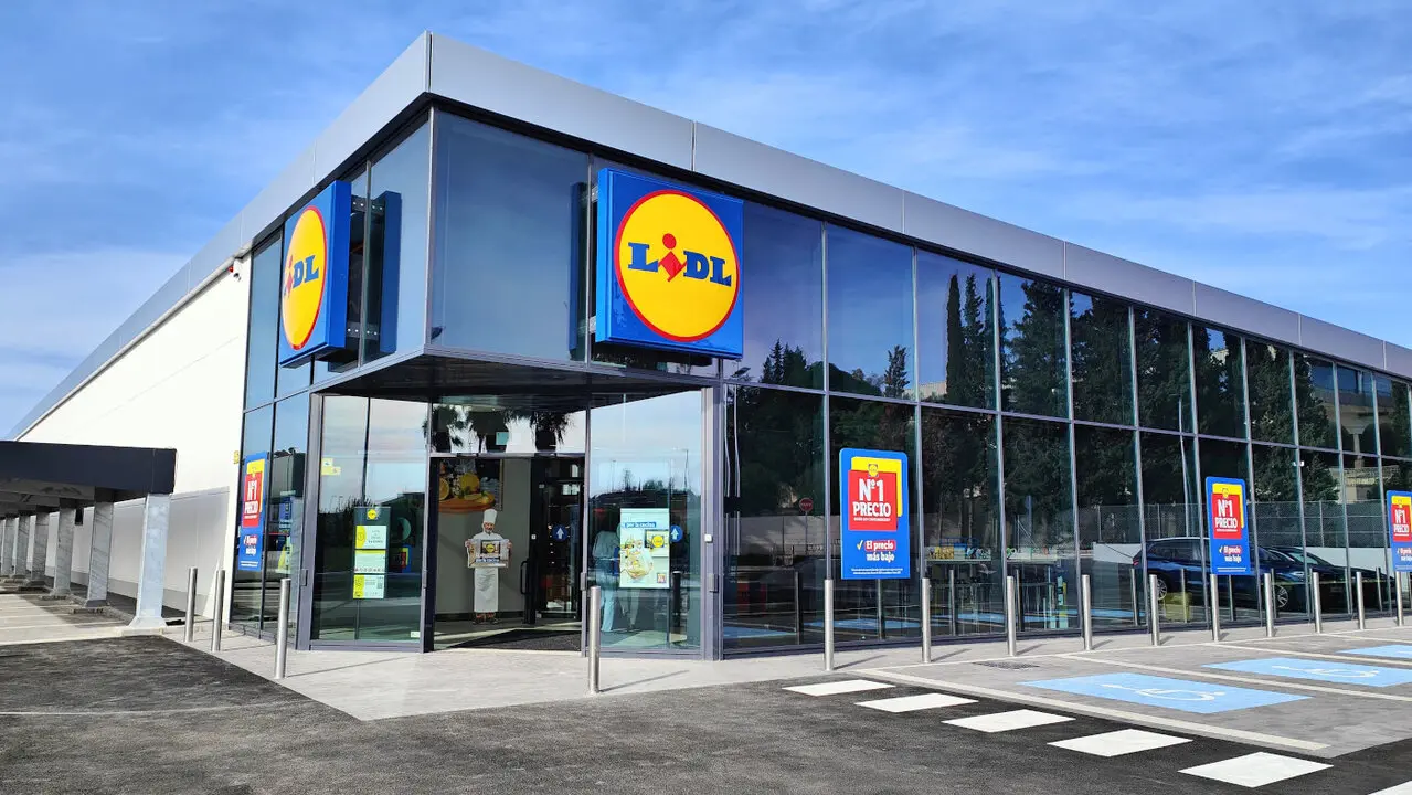 Exterior de una tienda Lidl. EP