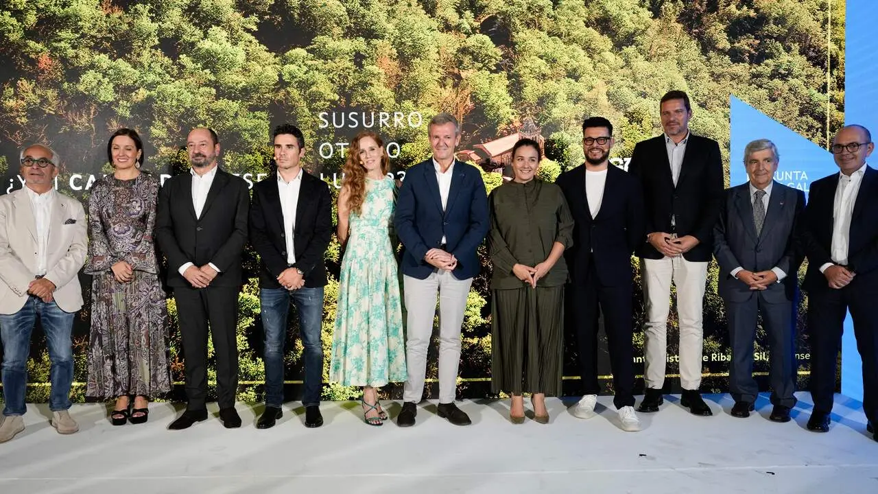 El presidente de la Xunta y parte de los participantes y asistentes en el acto de ayer en Madrid. PAUL HANNA (XUNTA)
