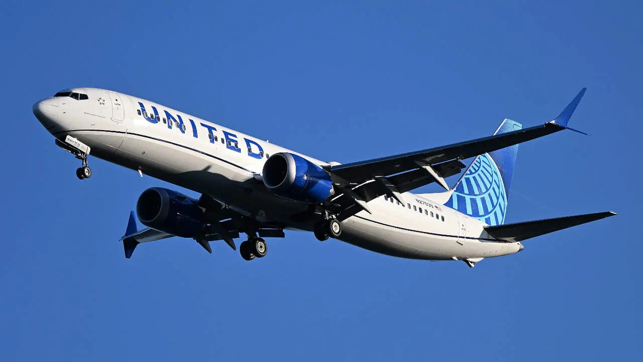 Un Boeing 737-MAX de United Airlines. 4300STREETCAR