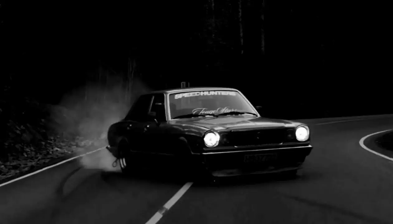 Coche derrapando. AEP