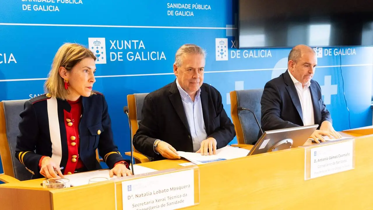 El conselleiro de Sanidade, Antonio Gómez Caamaño, en rueda de prensa este jueves. XOÁN CRESPO