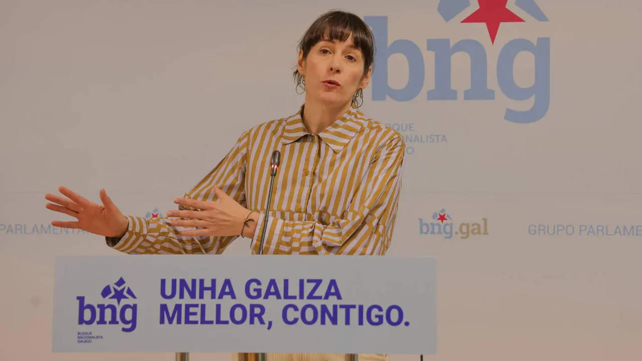 La portavoz nacional del BNG, Ana Pont&oacute;n, en rueda de prensa. NACHO SANT&Aacute;S