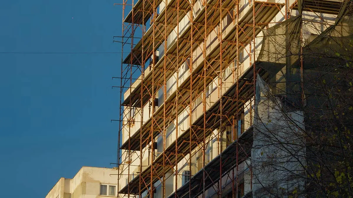Un edificio en proceso de habilitaci&oacute;n. EP