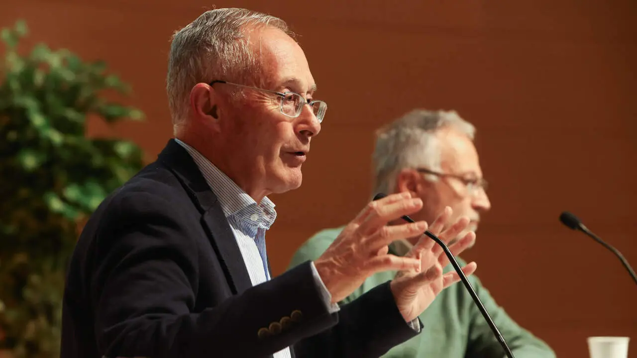 &Aacute;ngel Carracedo y Francisco Barrios, en la jornada 'El reto de las enfermedades gen&eacute;ticas no diagnosticadas'. EFE