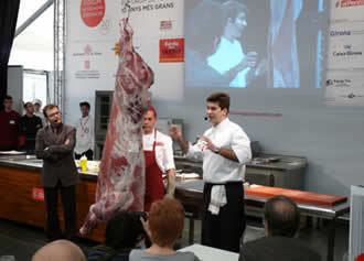'Taky' hizo una demostración de las diversas formas de preparación de la carne 