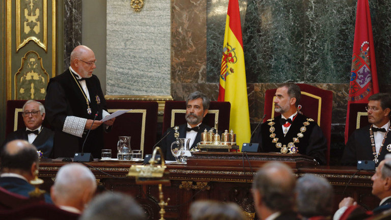 José Manuel Maza pronuncia su discurso durante la solemne sesión de apertura del año judicial 2017/2018. ÁNGEL DÍAZ (EFE)