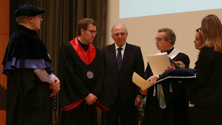 Alberto Núñez Feijóo, investido Doctor Honoris Causa por la Universidad de Trás-os-Montes y Alto Douro (UTAD). EP
