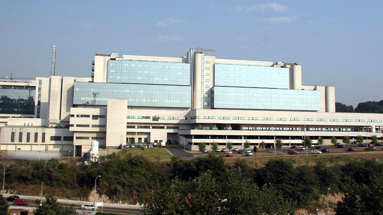 O Complexo Hospitalario Universitario de Santiago (CHUS). EP