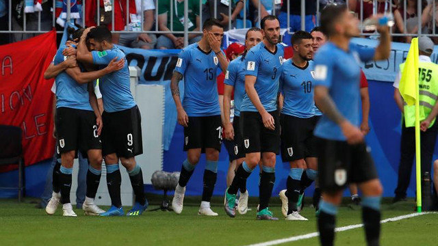 Los jugadores de Uruguay celebran un gol. EFE