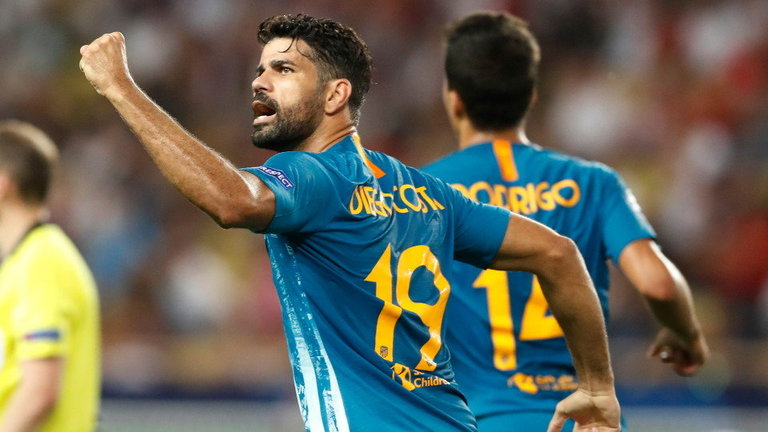 Diego Costa celebra un gol. SEBASTIEN NOGIER (EFE)