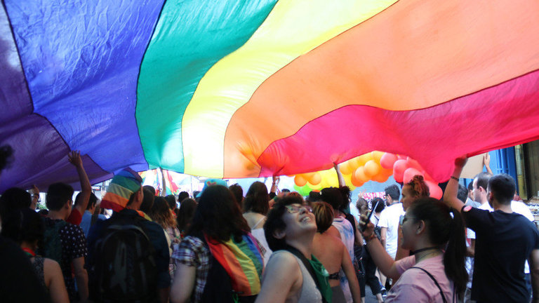 Marcha en defensa del colectivo LGTBI. EFE