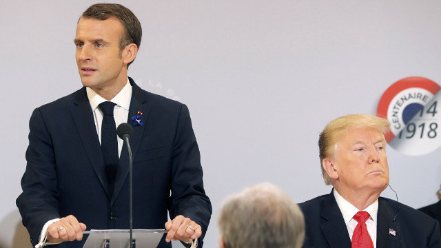 Macron e Trump, este domingo en París. JACQUES DEMARTHON (EFE)