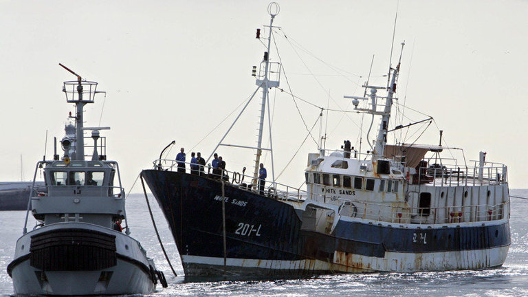 El barco en el que Pombar intentó introducir 4.000 kilos de cocaína. ADP